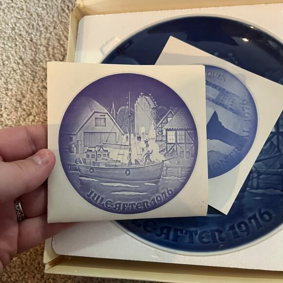 Copenhagen Porcelain Collectibles Plate Jule After 1976 Christmas Welcome - Picture 4 of 8